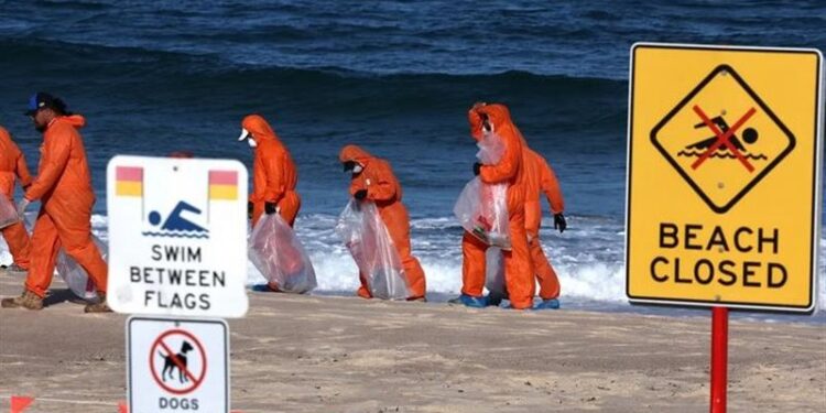 سيدني.. حالة طوارئ بعد ظهور حطام “الكرات الغامضة” مجددا على الشواطئ