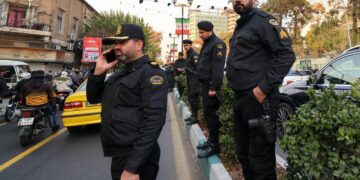مقتل ضابط شرطة بـ”هجوم إرهابي” في جنوب إيران
