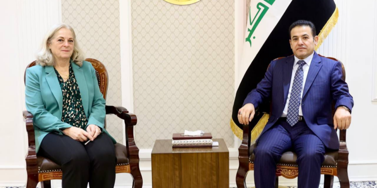 مستشار الأمن القومي يلتقي رومانوسكي