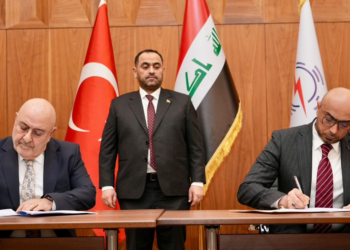 وزير الكهرباء يرعى توقيع عقد إنشـــاء 3 محطات تحويل كهرباء بالبصرة بتمويل دولي