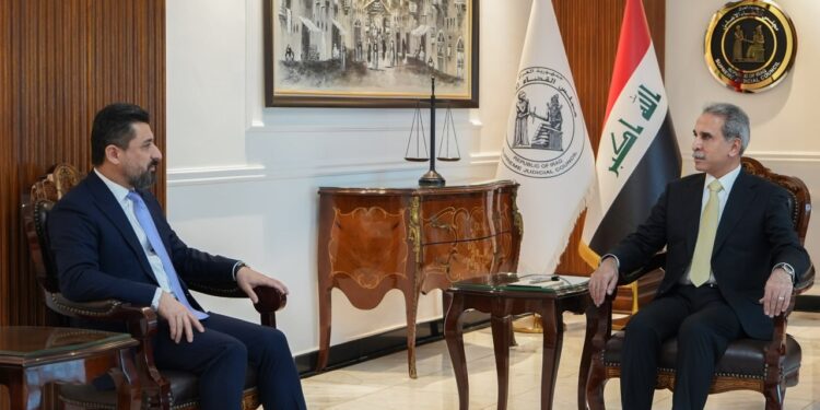 رئيس مجلس القضاء الأعلى القاضي يستقبل وزير العدل