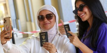 الكويت.. سحب الجنسية من 2087 امرأة