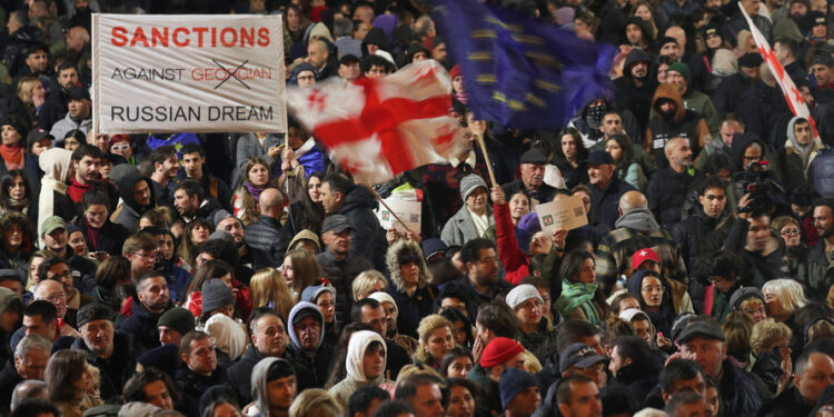 تنصيب كافيلاشفيلي رئيسا لجورجيا مع “احتجاجات رافضة”