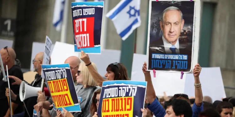 لأول مرة,,, نتنياهو يدلي بشهادته في محاكمته بالفساد