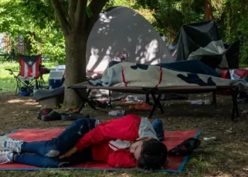 المشردون في امريكا يسجلون زيادة قياسية خلال عام 2024