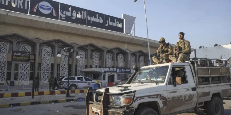 اسرائيل.. سنضمن عدم استغـــــلال إيران الأوضاع في سوريا لنقـــل أسلحة إلى حزب الله