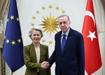 إردوغان وفون دير لاين يدعمـــان تأسيس “إدارة شاملة” في سوريا