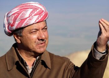 مسعود بارزاني.. “لا بأس بالجنوح لتغيير الحُكم السوري لكن أحفظوا حقوق الكرد”