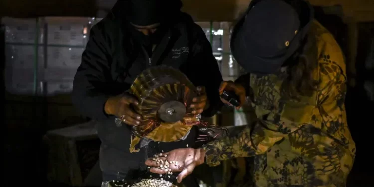 سوريا.. العثور على “مواد كيميائية بريطانية” في مصنع كبتاغون  بدمشق