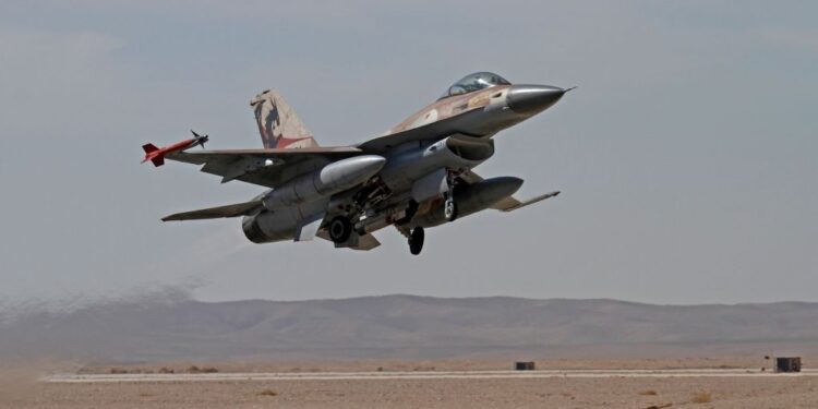 خطر “يهــدد” العراق اكبر من الاحداث السورية ،،، تحذيرات من استغلال الفوضى