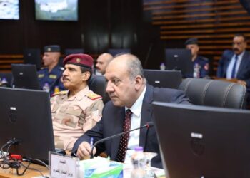 وزير الدفاع ورئيس أركان الجيش وبعض القيادات الأمنية في البرلمان غداً