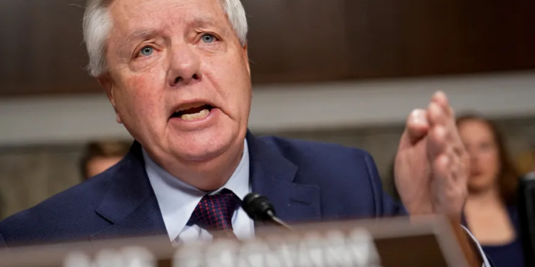 عضوان في مجلس الشيوخ الأمريكي يسعيان لفرض عقوبات على تركيا بسبب عملها العسكري في سوريا