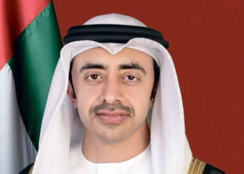 وزير خارجية الإمارات يبحث مع نظيره السوري آخر تطورات سوريا