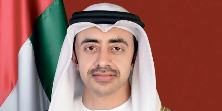 وزير خارجية الإمارات يبحث مع نظيره السوري آخر تطورات سوريا