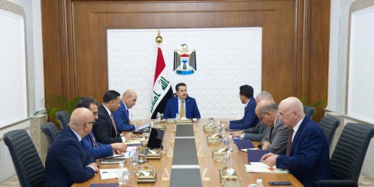 السوداني يترأس اجتماعاً مع وفد مؤسسة التمويل الدولية IFC