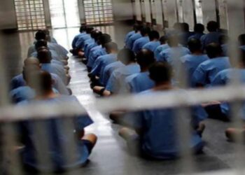 العراق يوافق على تسليـــــم (130 سجيناً إيرانياً) إلى طهران