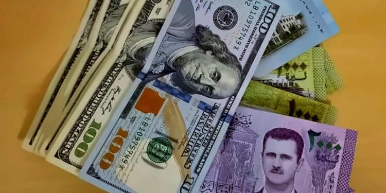 ارتفاع الليرة السورية أمام الدولار الأمريكي
