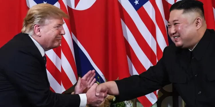 سيول تتحدث عن حــــوار محتمل بين (ترامب وكيم)… و”صفقة نووية صغيرة”