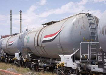 استئناف صادرات نفط العراق لسوريا يتطلب إبرام اتفاق جديد بين البلدين