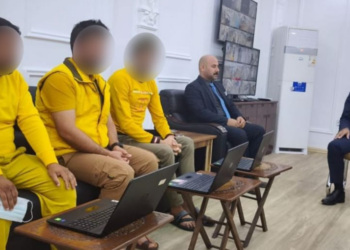 سجناء يبتكرون 3 تطبيقات الكترونية