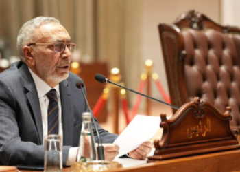 البرلمان.. التصويت على تمديد عمل مفوضية الانتخابات ويمرر قانون الجوازات ويرجئ المخابرات