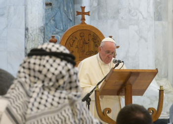 البابا فرنسيس من المستحيل تخيل العراق بلا مسيحيين