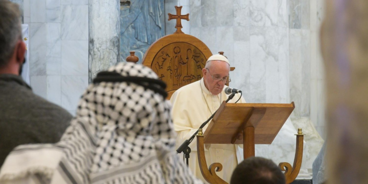 البابا فرنسيس من المستحيل تخيل العراق بلا مسيحيين