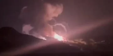 غارة إسرائيلية تطال مواقع لحزب الله جنوب لبنان