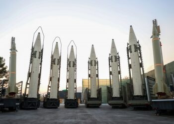 الحرس الثوري يكشف عن مدينة صاروخية تحت الأرض