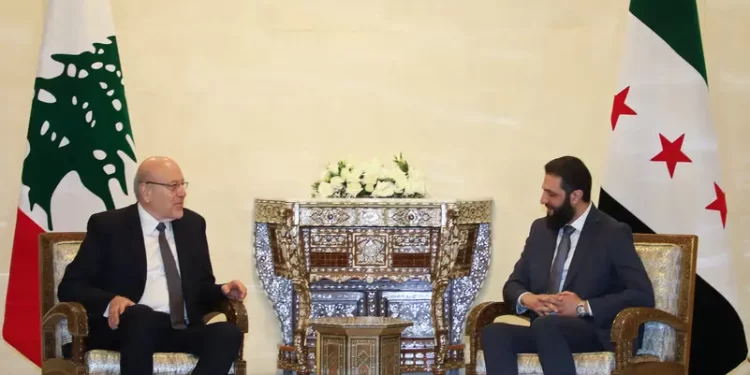 ميقاتي يصل الى دمشق في “أول زيارة لرئيس وزراء لبناني منذ 2010”