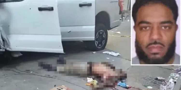 مهاجم نيو أورليانز يحمــــل ميدالية حرب على الإرهاب