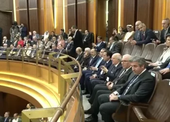 جلسة انتخاب الرئيس اللبناني ,,, شتائم وسباب متبادل وألفاظ خارجة بين نواب
