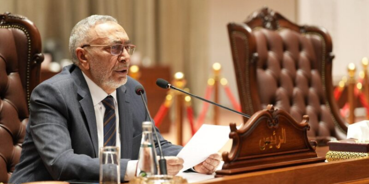 رئيس البرلمان يدعو إلى عقد جلسة استثنائية الاحد المقبل