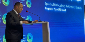 لجنة نيابية تغادر مؤتمر الكهرباء وتحدد موعداً لمساءلة الوزير (وثيقة)