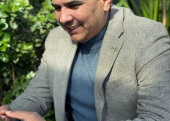 النفاق نافذة خطرة لتدمير العلاقات الإنسانية