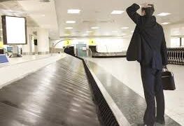 عندما تضيع حقائب المسافرين في متاهات المطارات
