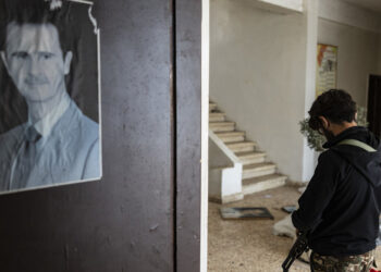 كشف تفاصيل جديدة لآخر ساعات الأسد في سوريا