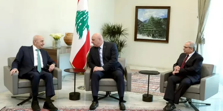 الرئاسة اللبنانية تعلن تشكيل حكومة جديدة من 24 وزيرا