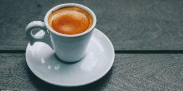 أفضل وقت لتناول أول كوب قهوة