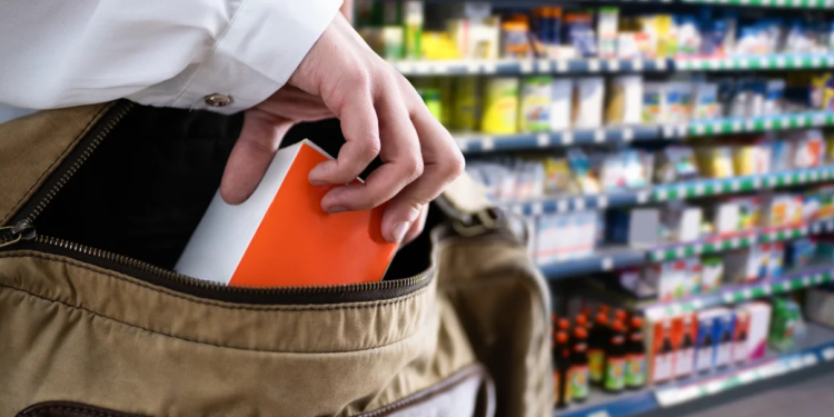 بريطانيا… لصوص المتاجر “أمنوا العقاب” فأمعنوا في السرقة