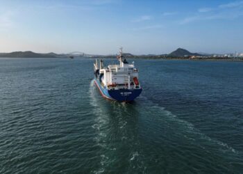 هيئة قناة بنما تنفــــي الإعلان الأميركي عن العبور من دون دفع رسوم