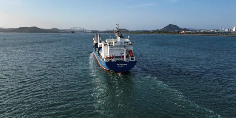 هيئة قناة بنما تنفــــي الإعلان الأميركي عن العبور من دون دفع رسوم