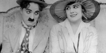 شابلن بدأ مشروعه بشرائط قصيرة تسخر من السينما