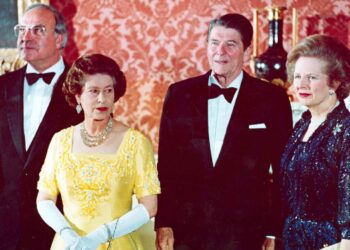 دروس تمثيل بلورت صورة تاتشر امرأة حديدية