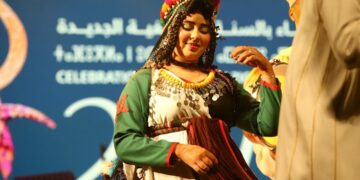 أزياء الأمازيغيات في المغرب… مقاومة بالألوان الزاهية