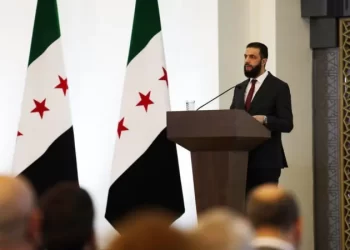انطلاق مؤتمر الحوار الوطني السوري والشرع يدعو لمواجهة كل من يريد “العبث بأمن ووحدة سوريا”