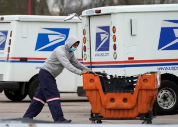 أميركا تضغط ثانية على الصين.. وتعلق خدمة شائعة على الانترنت