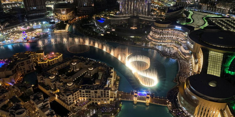 إغلاق “نافورة دبي” لـ 5 أشهر