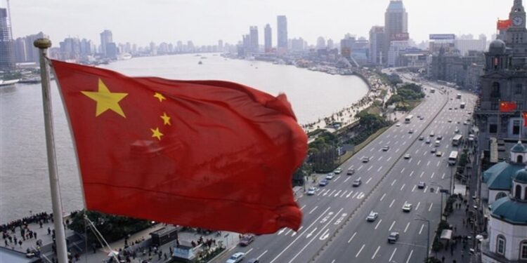 شركة صينية تهدد موظفيها بالفصل إذا “لــم يتزوجوا”