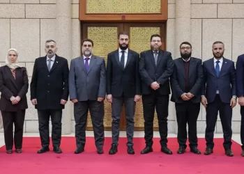 سوريا.. الشرع يجتمع مع أعضاء اللجنة التحضيرية للحوار الوطني